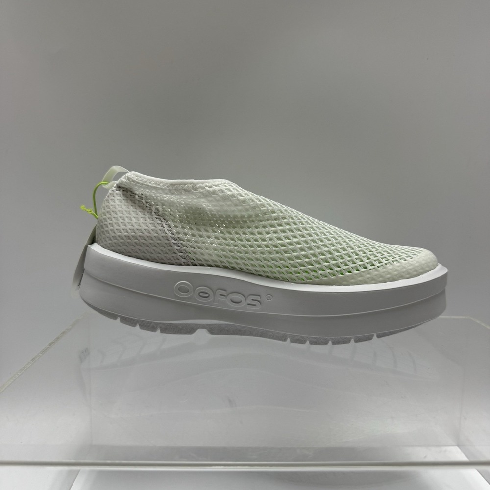 Brand New OOFOS OOmega Chukka Recovery White Slip On Shoes Women's Size 6.5 - Picture 3 of 9
